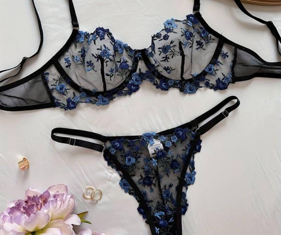 Floral Embroidery Lingerie Set Black