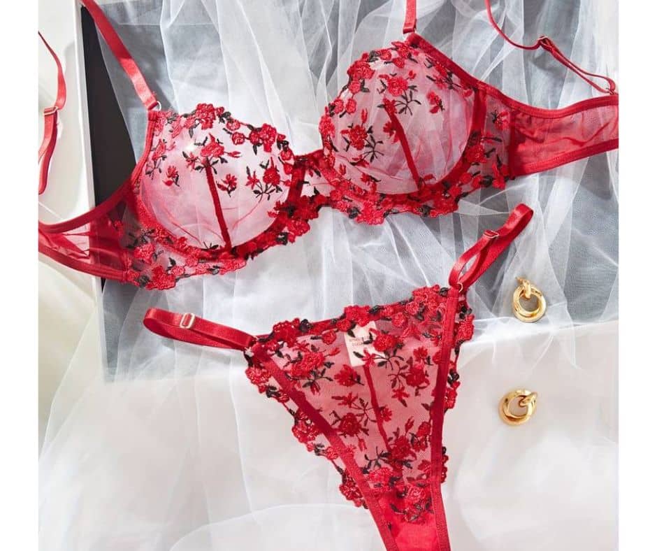 Floral Embroidery Lingerie Set Red